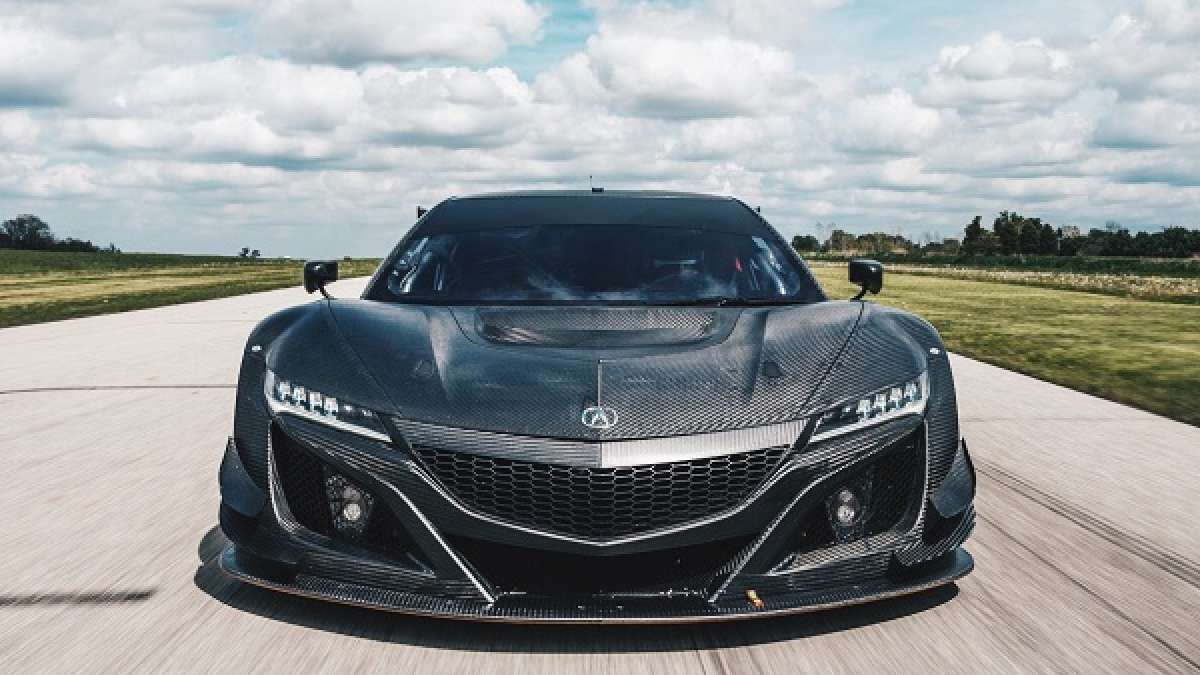 2017_Acura_NSX_GT3