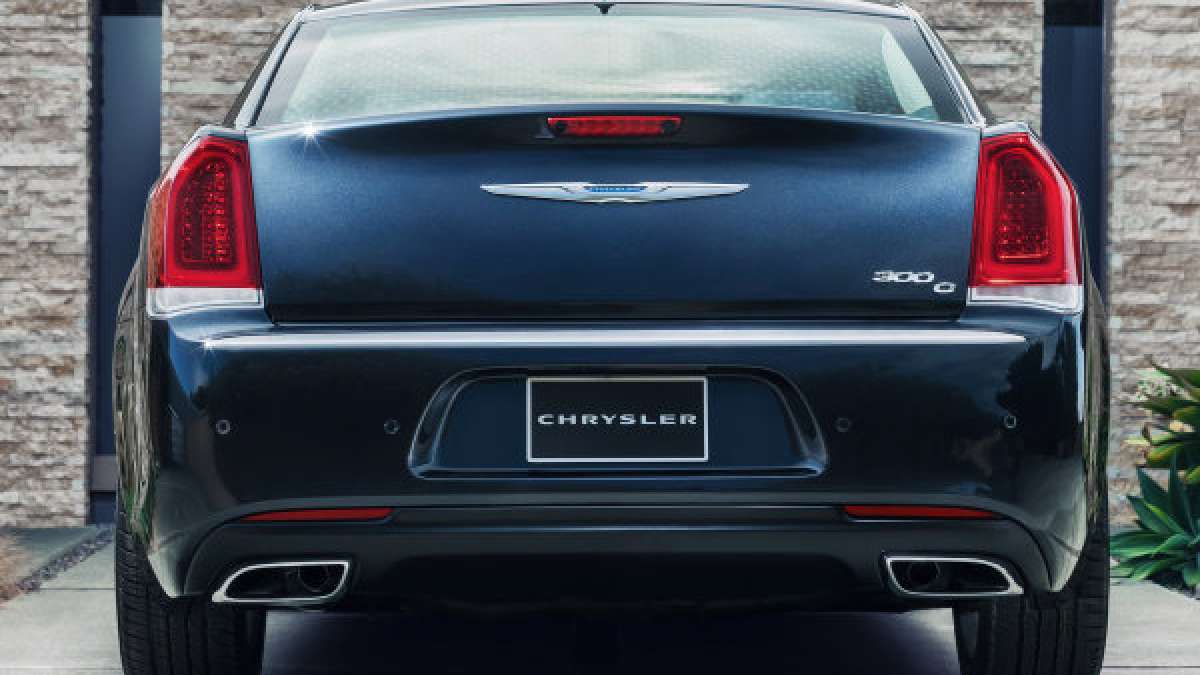 2015 300 rear