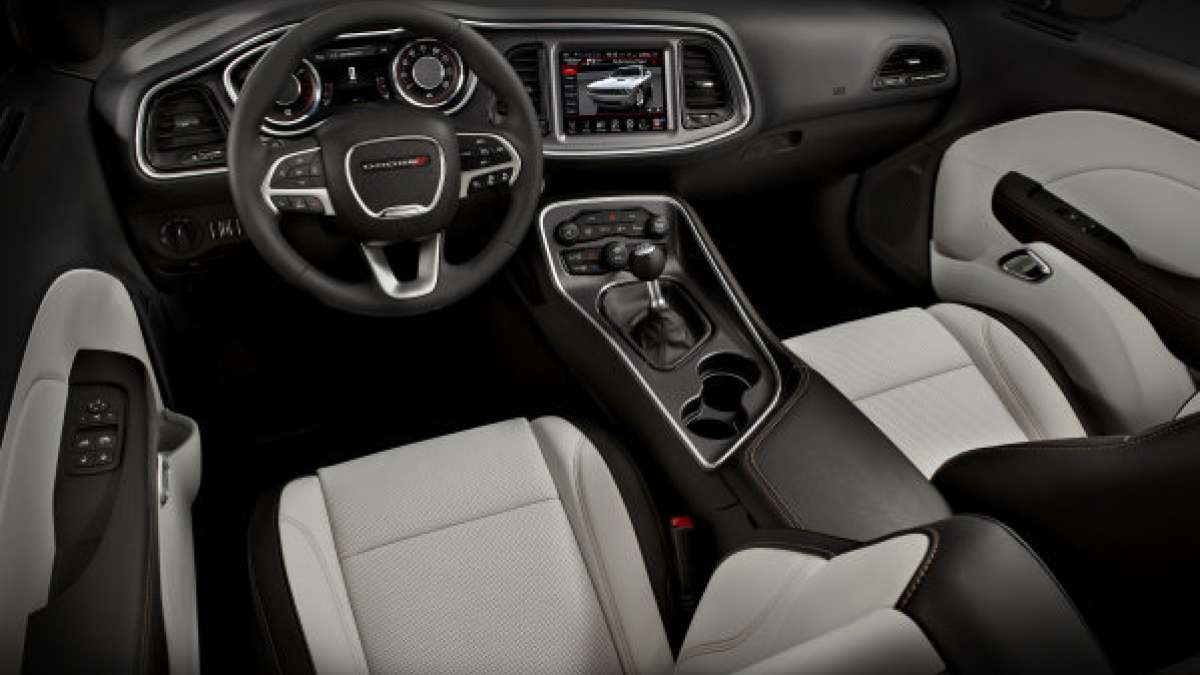2015 challenger interior