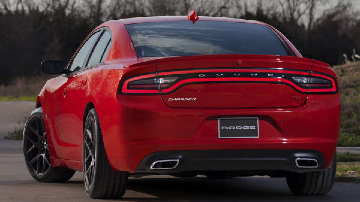 2015 charger rear