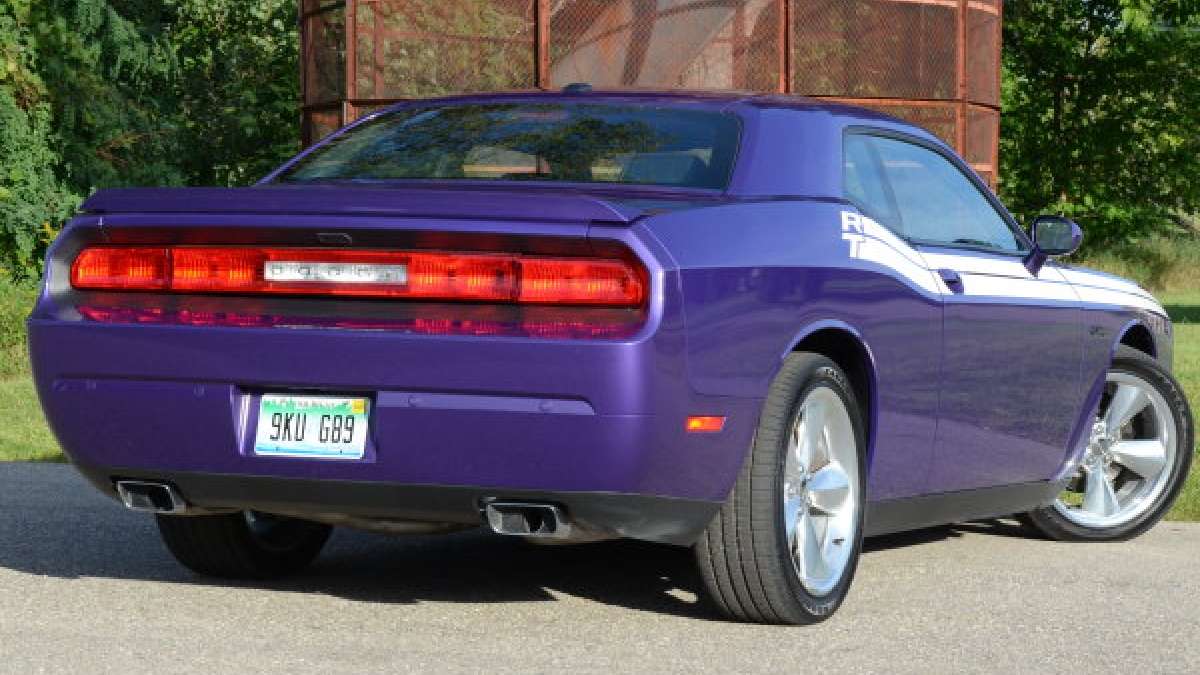 2013 challenger rear