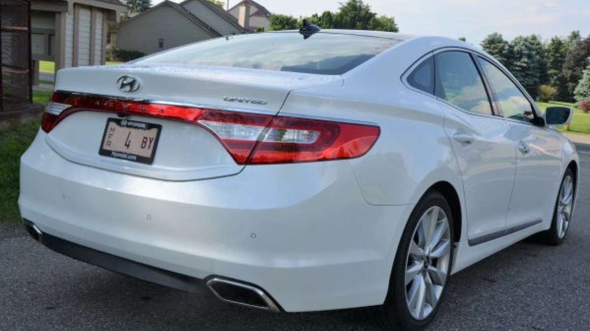 azera rear