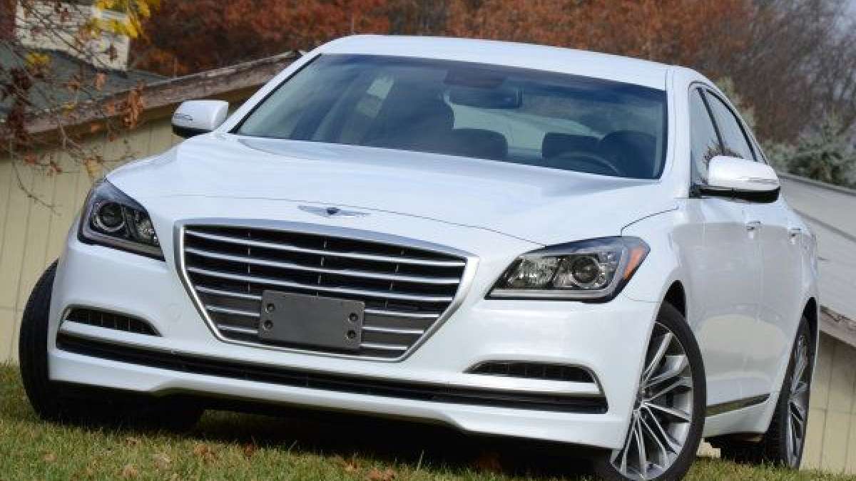 2015 genesis sedan 38 front