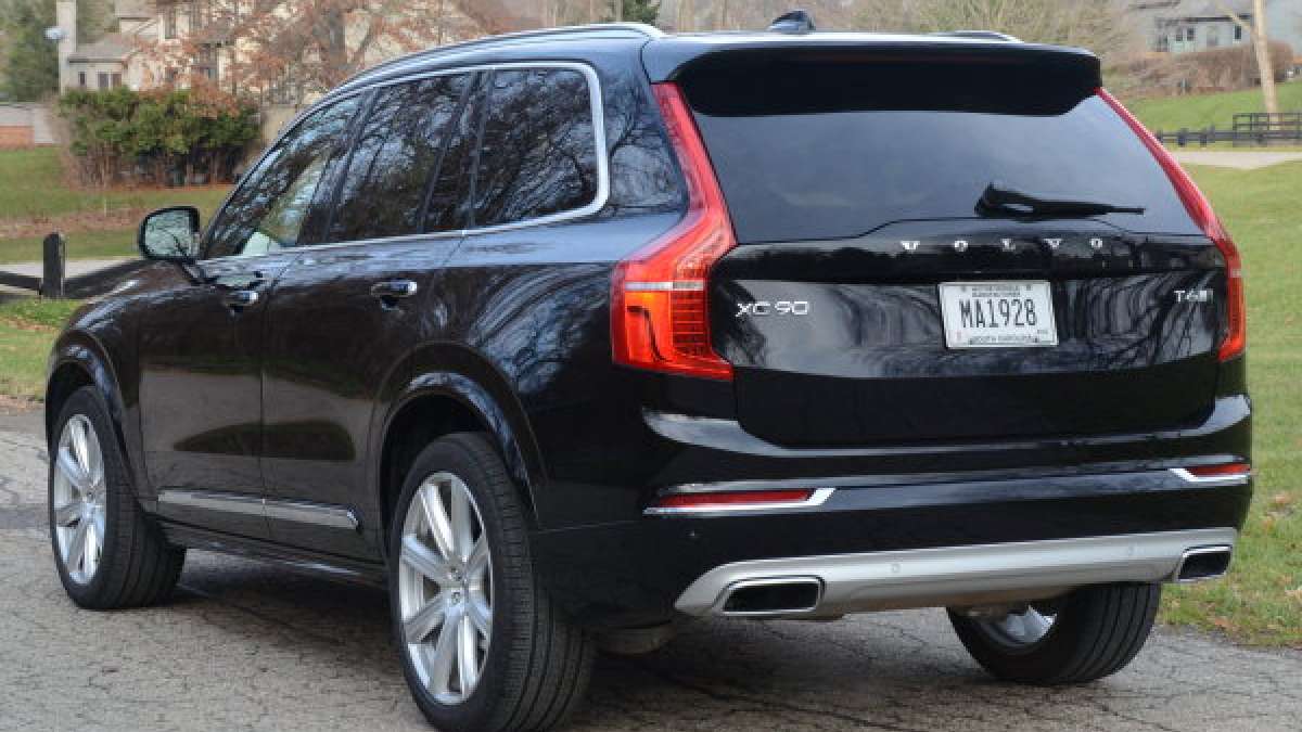 17 xc90 roar rear