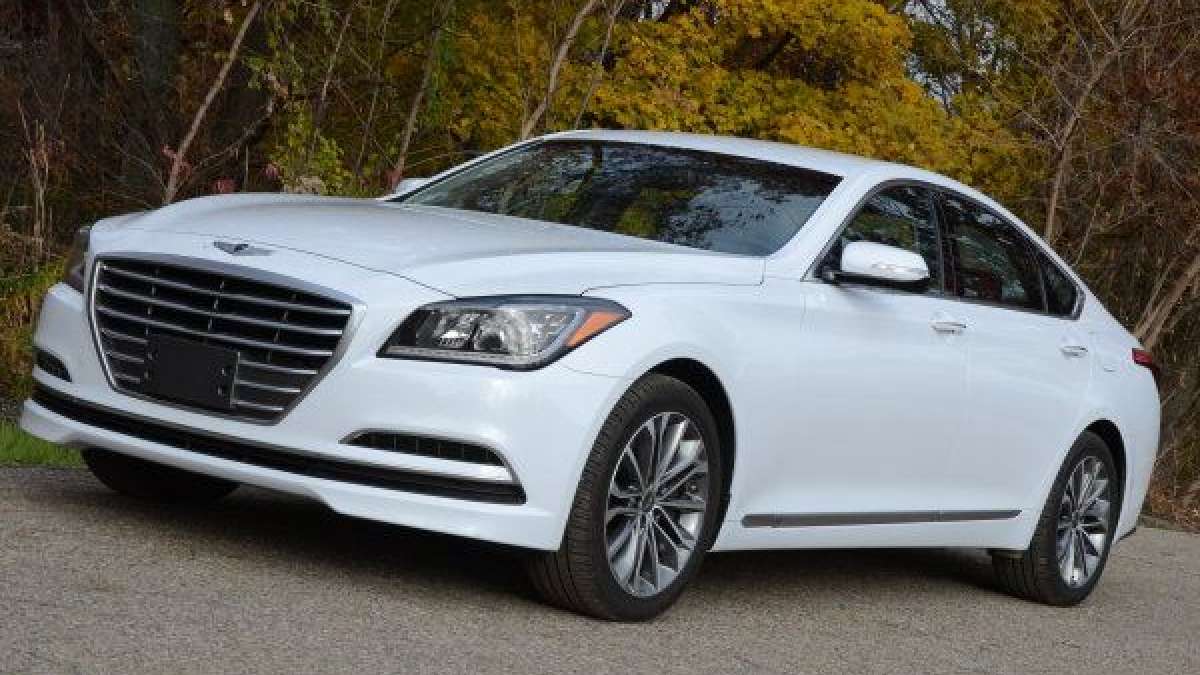 2015 genesis sedan 38 front road