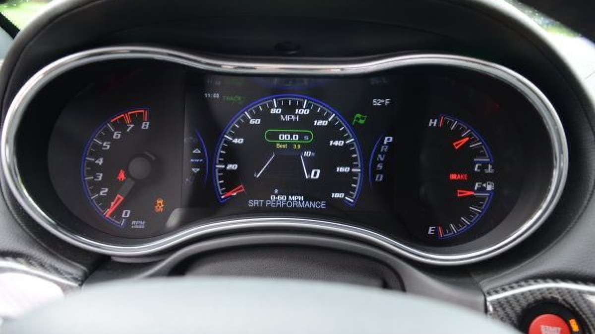 2014 srt jeep cluster