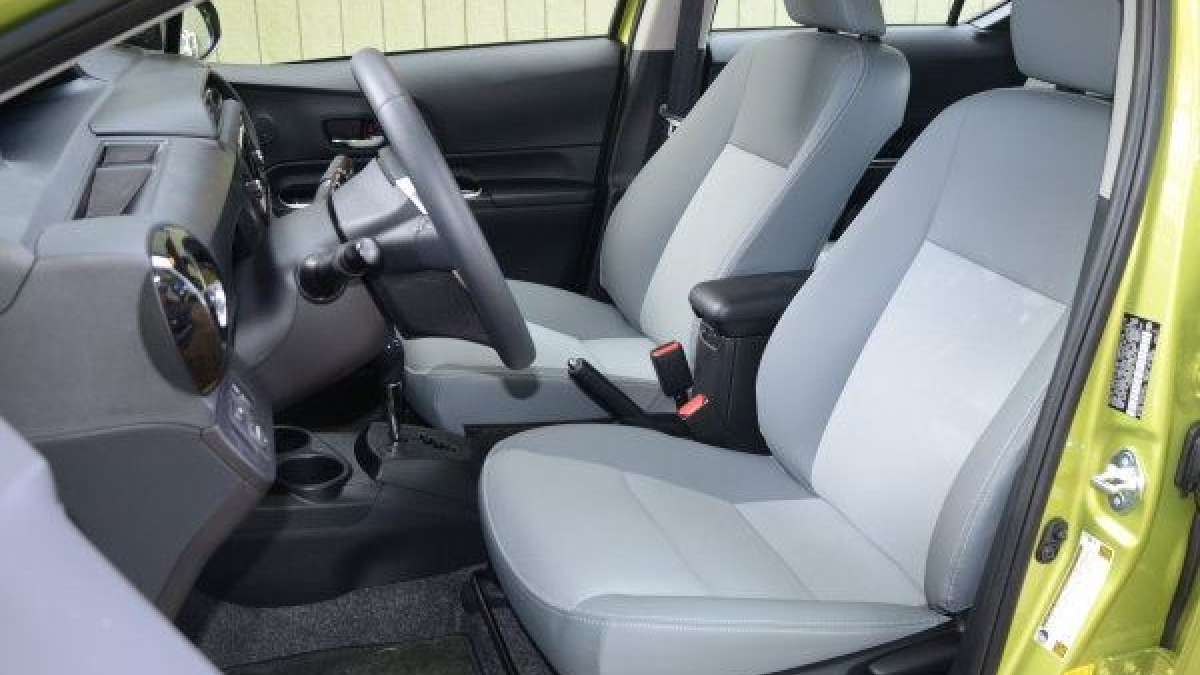 prius c front seats