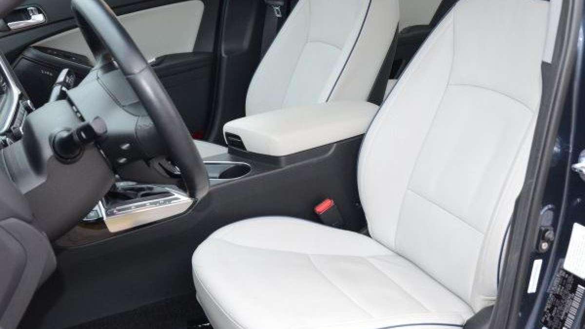 optima hybrid front seats
