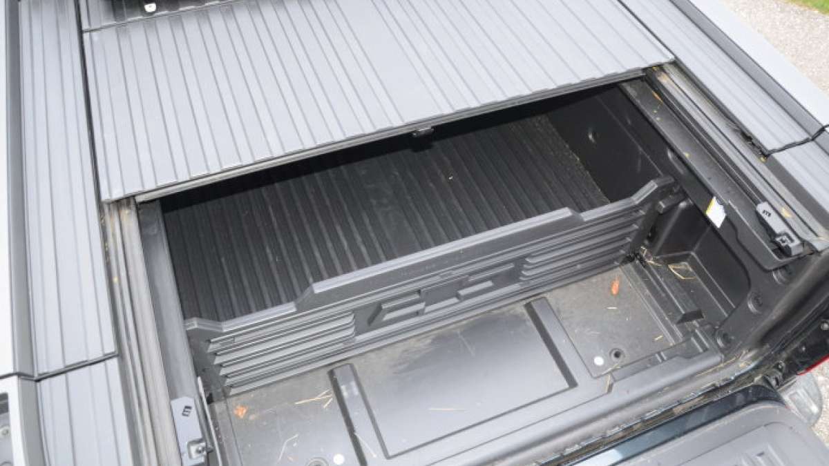 17 silverado tonneau