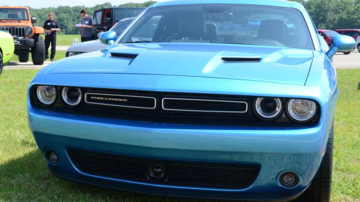 challenger sxt front