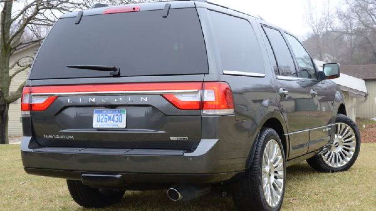 15 navigator low rear