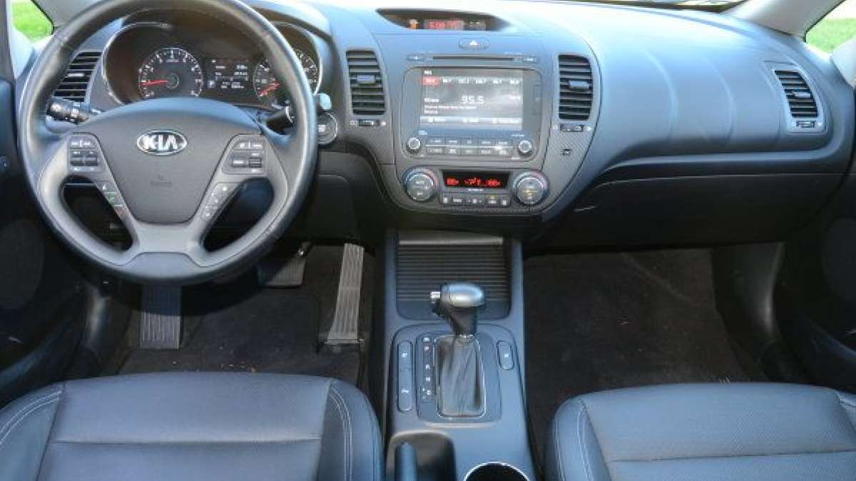 forte sedan dash