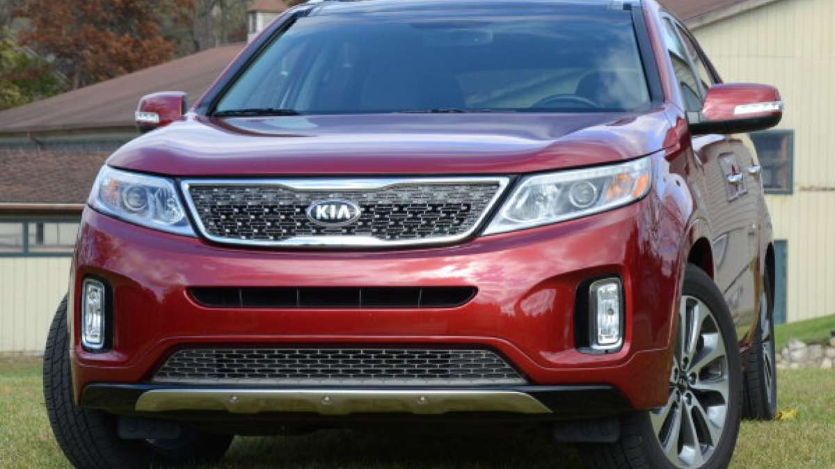 2014 Sorento SX front