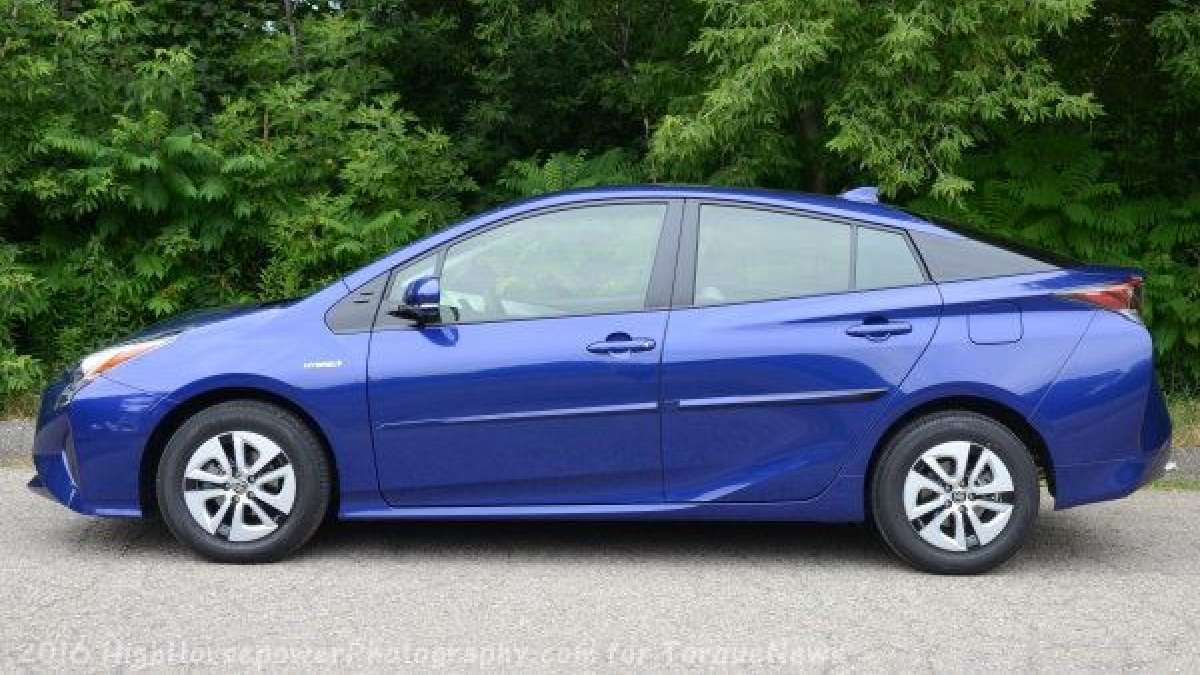 16 prius side