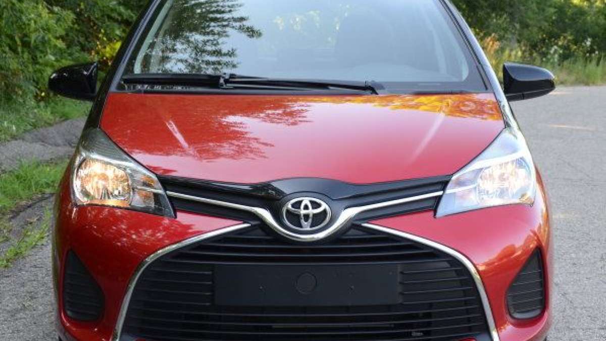 16 yaris low front