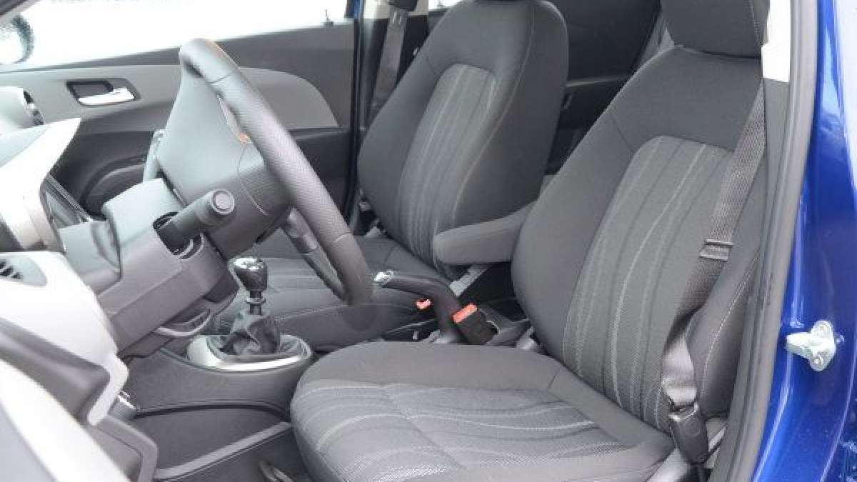 sonic lt front seats