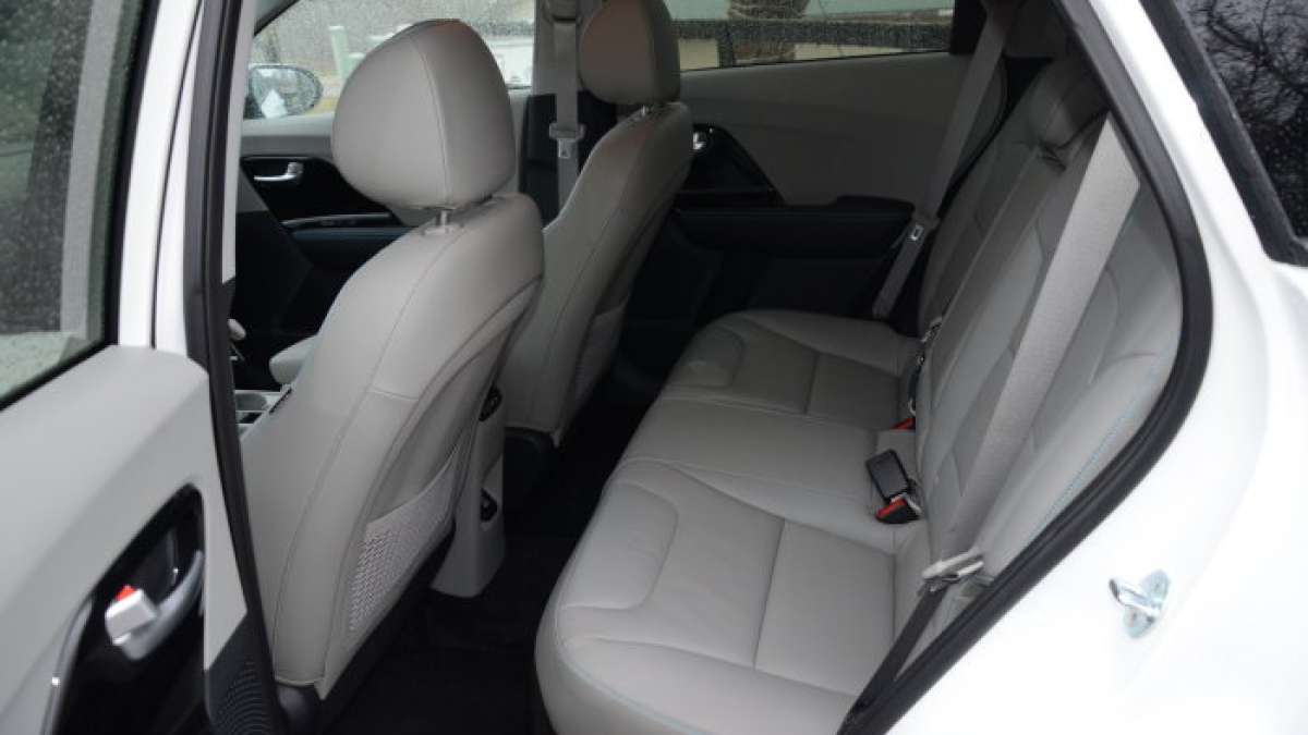 niro rear seats