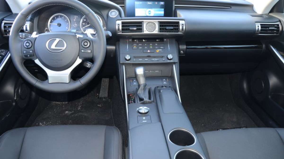 is250 dash