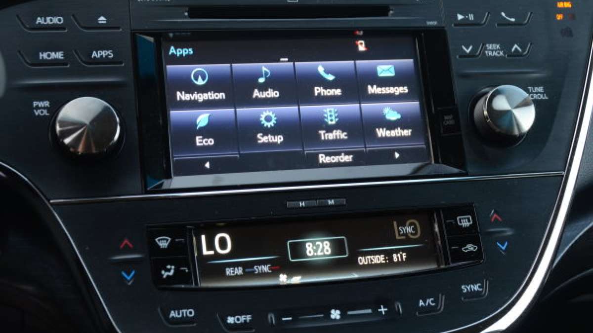 16 avalon infotainment