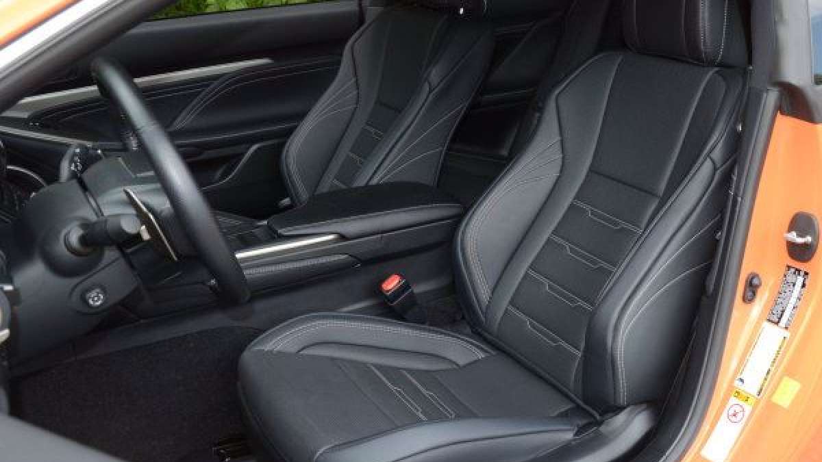 rc200t seats