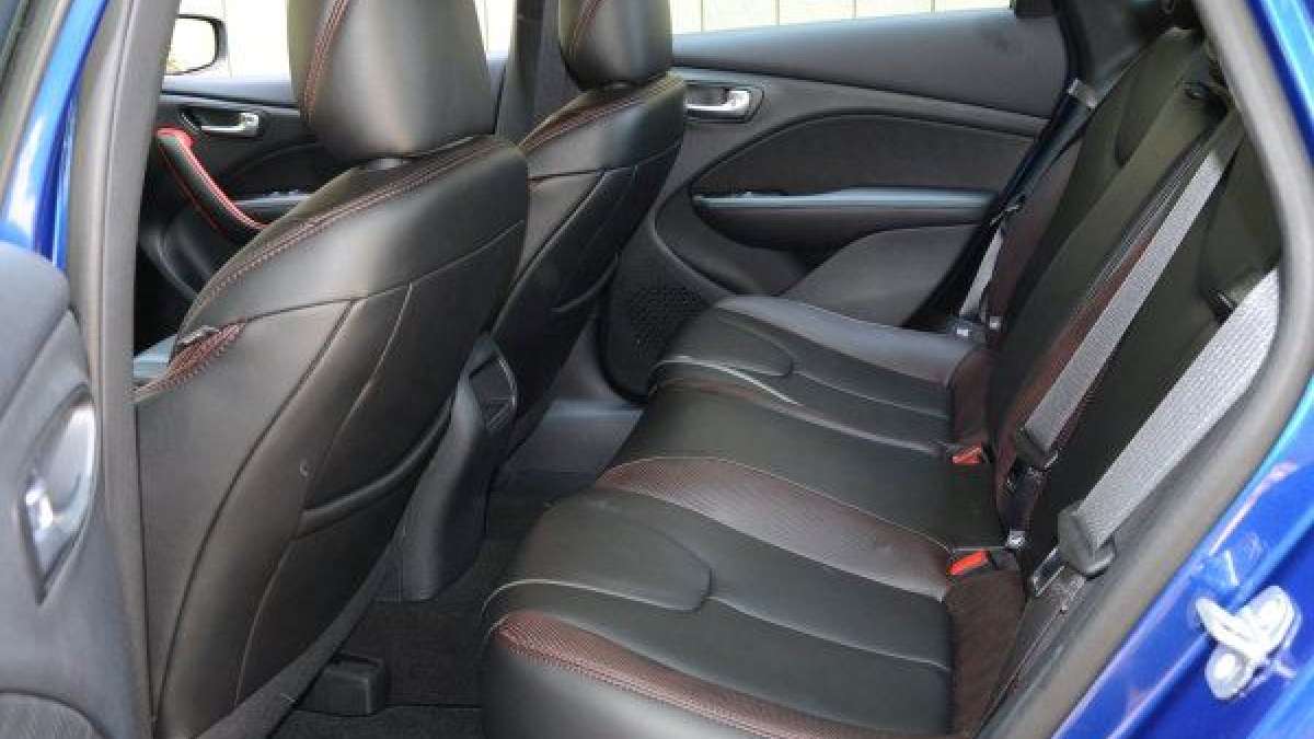 dart gt rear seats