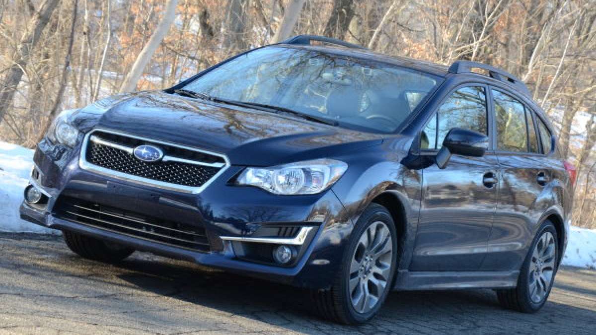 2015 impreza low running shot