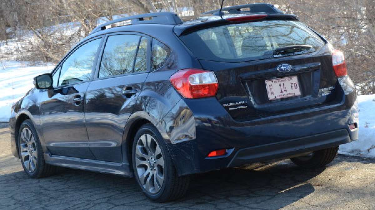 2015 impreza rear