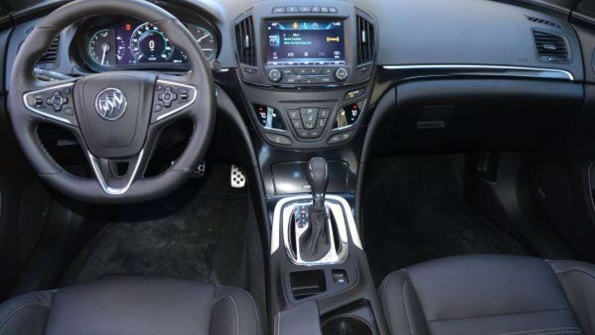 regal gs dash