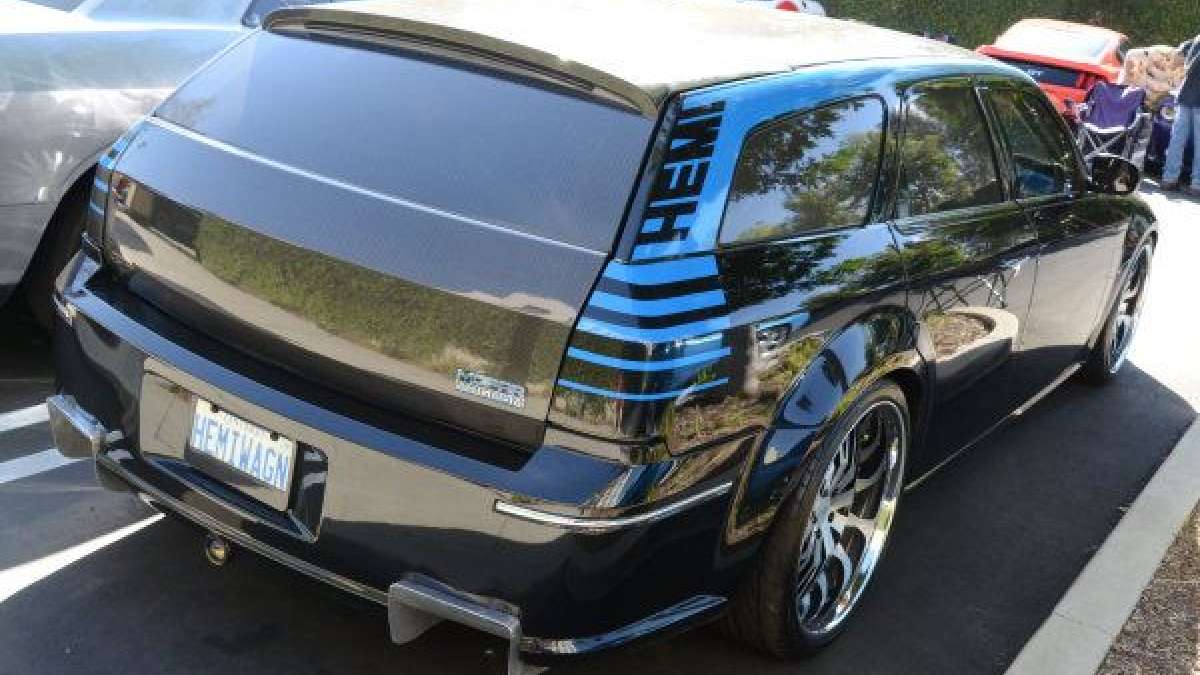 magnum rear stripe