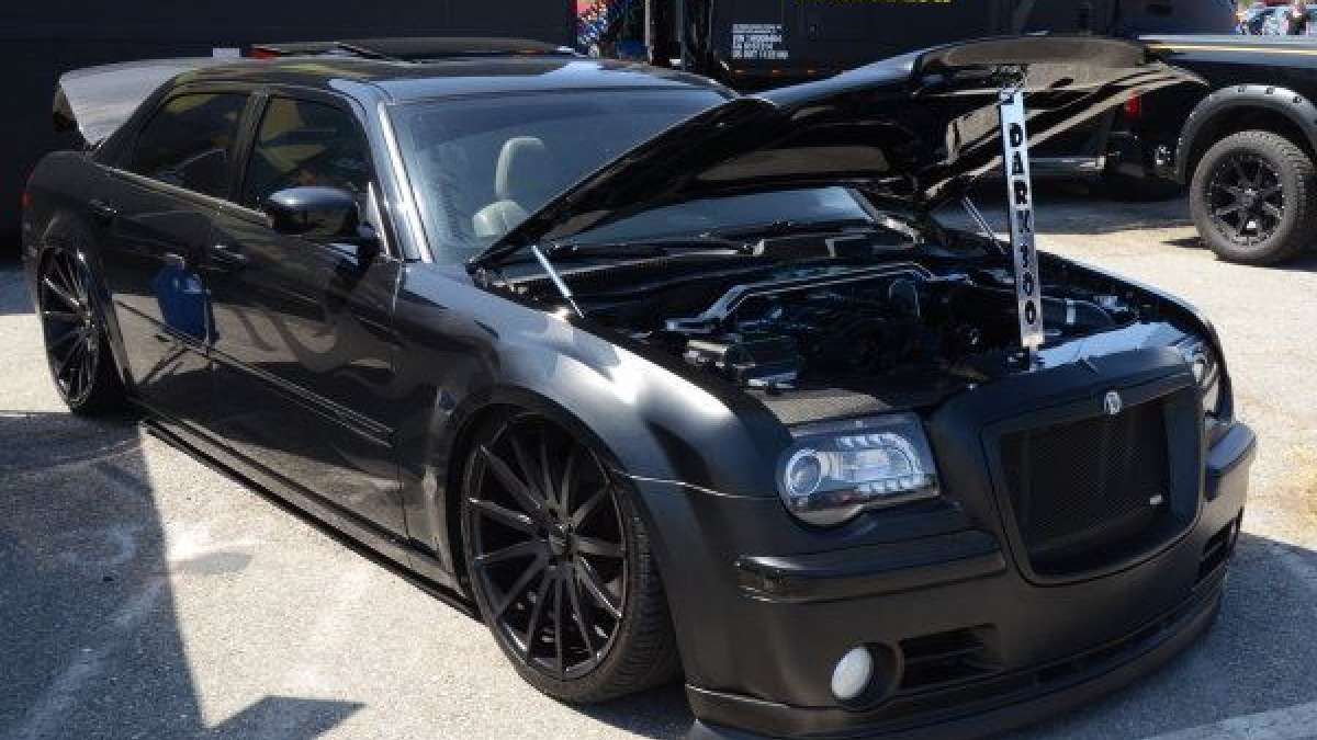300 black flames