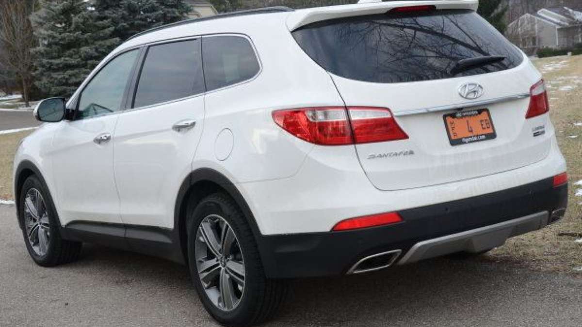 16 sante fe rear