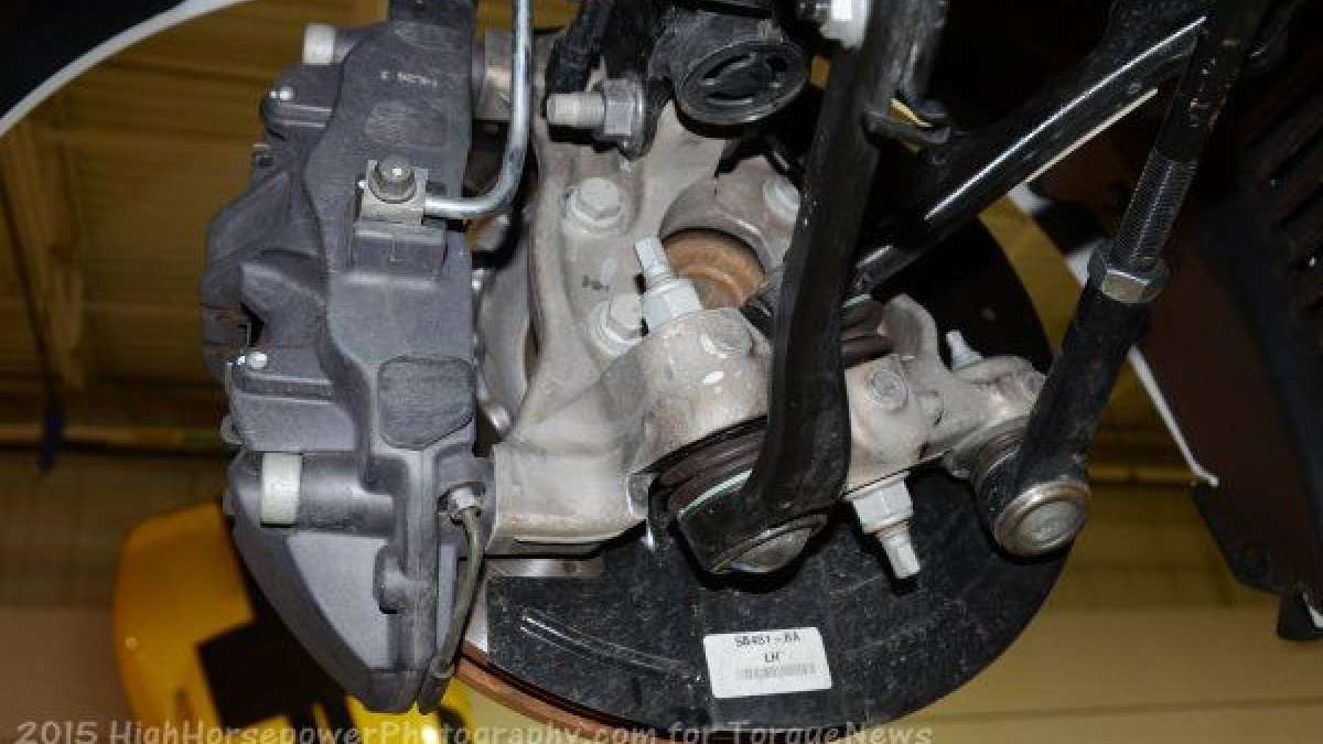 gt350 fr caliper behind