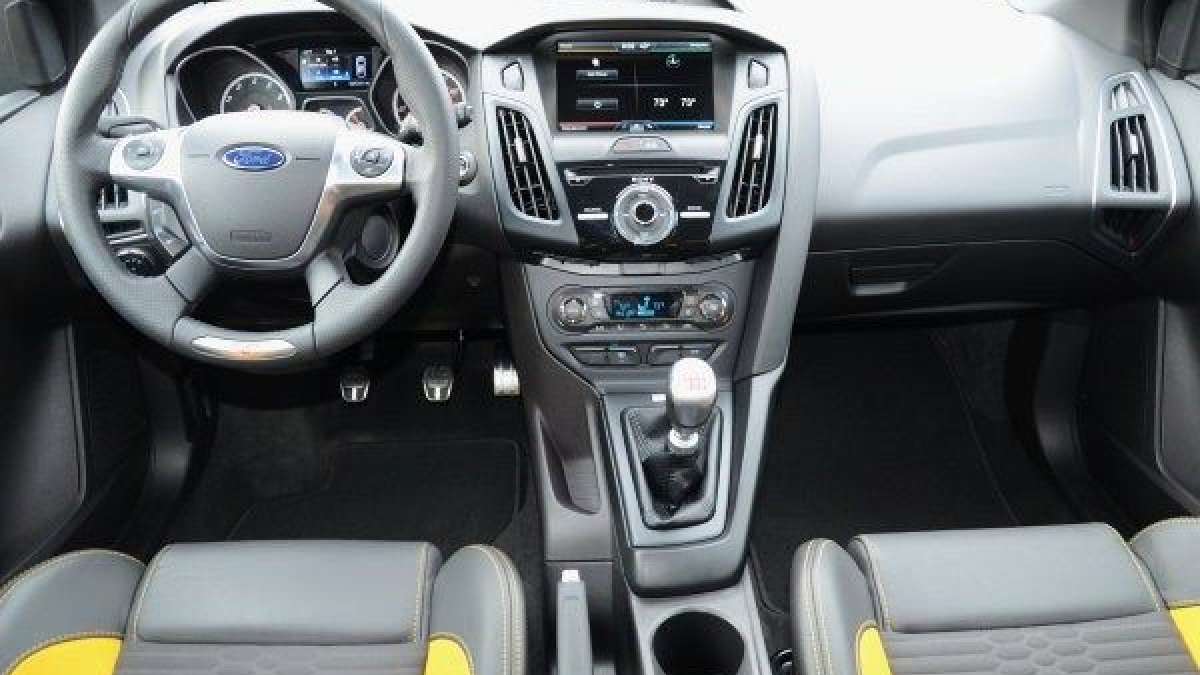 focus st dash