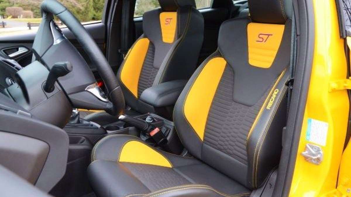 focus st front seats