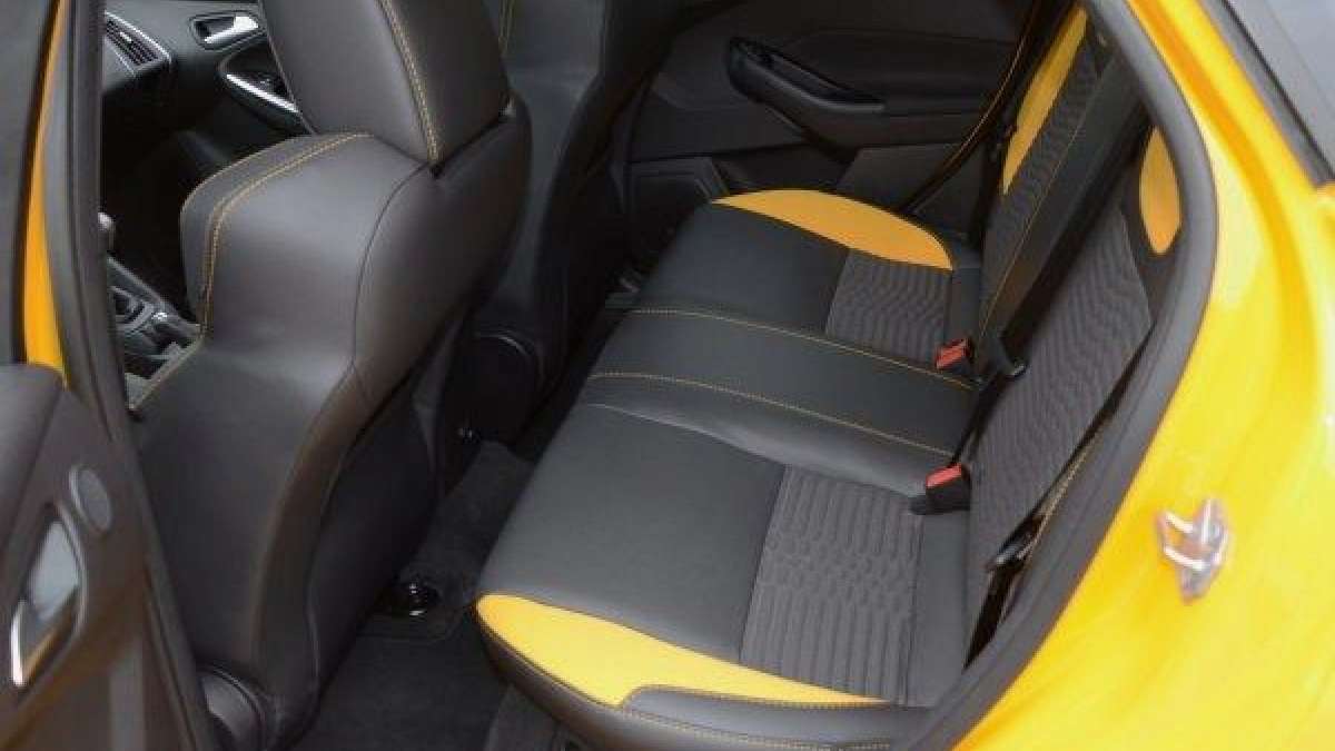 focus st rar seats