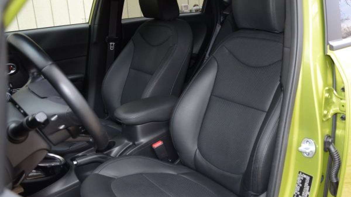 14 soul front seats