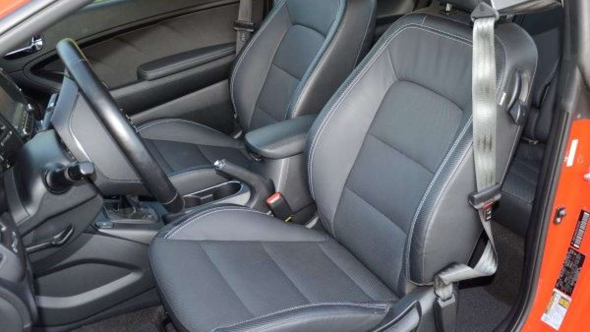 2014 forte koup front seats