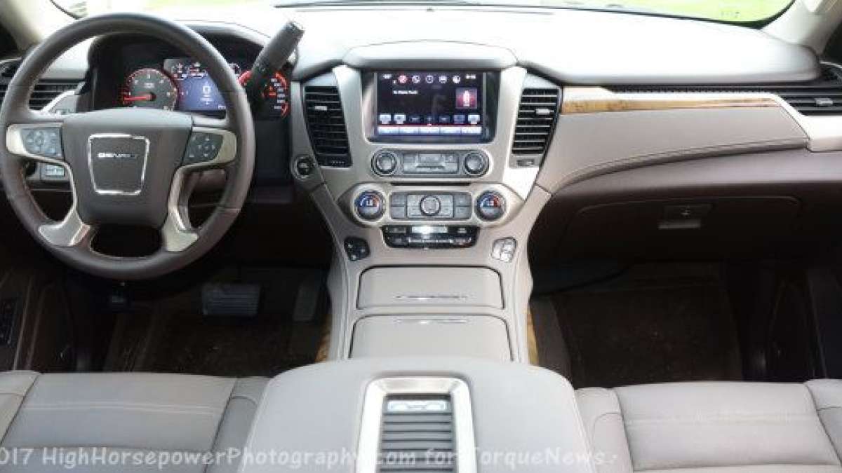 16 yukon dash
