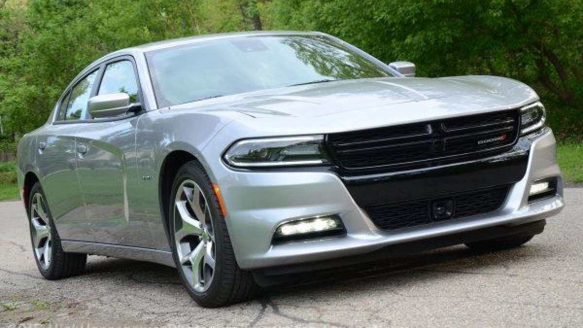 15 charger rt low front