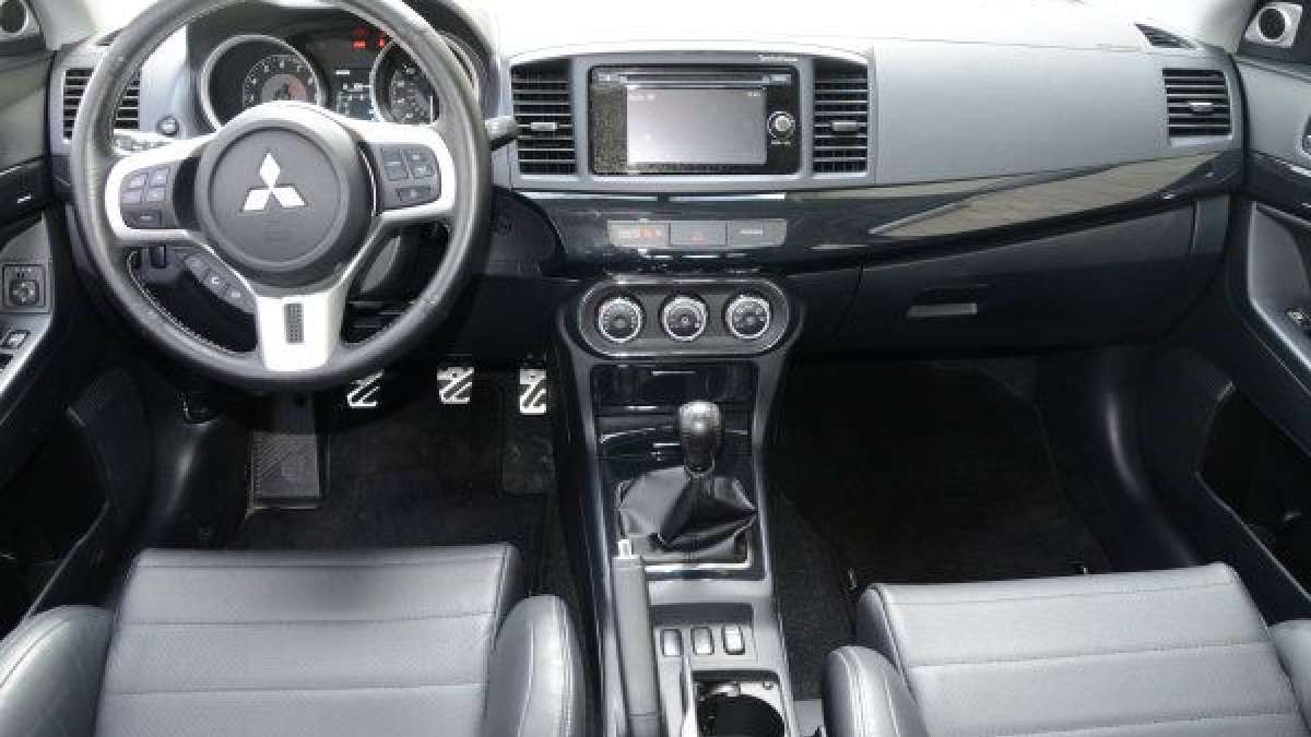 evo x dash