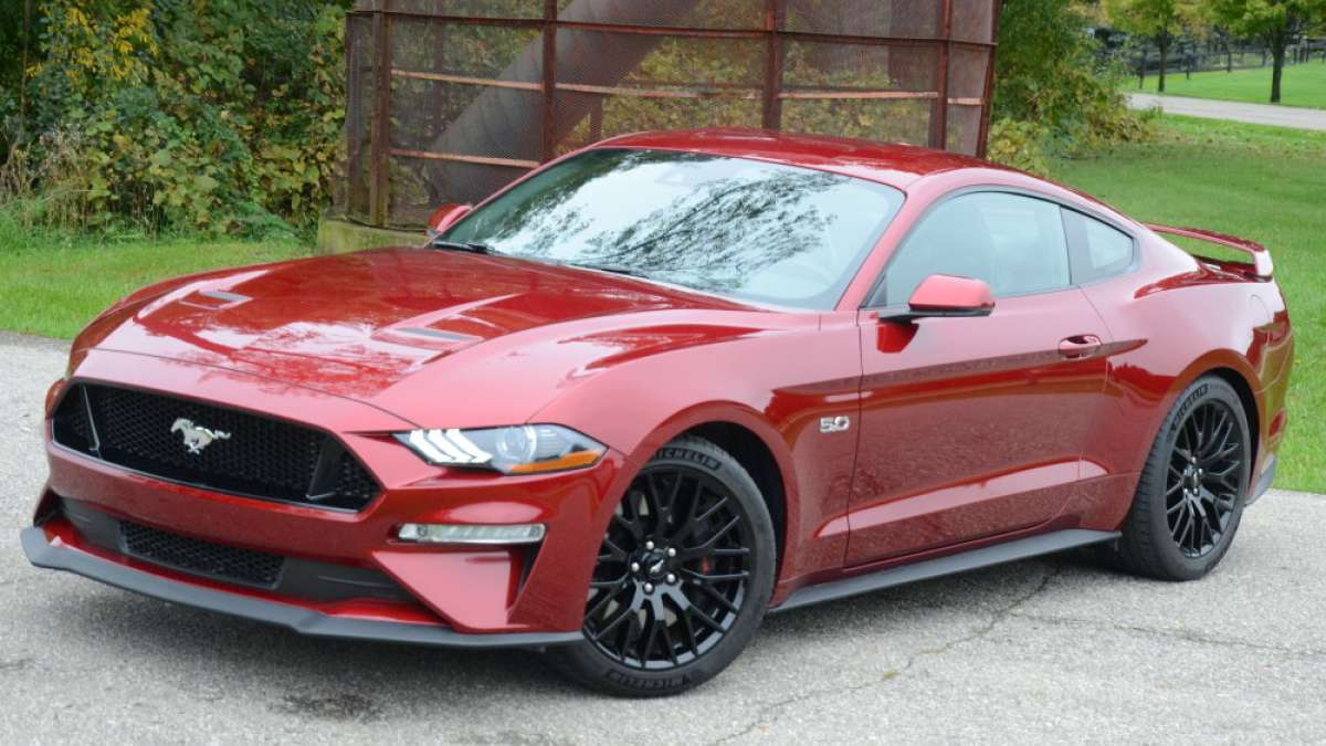 Mustang GT Front 3/4