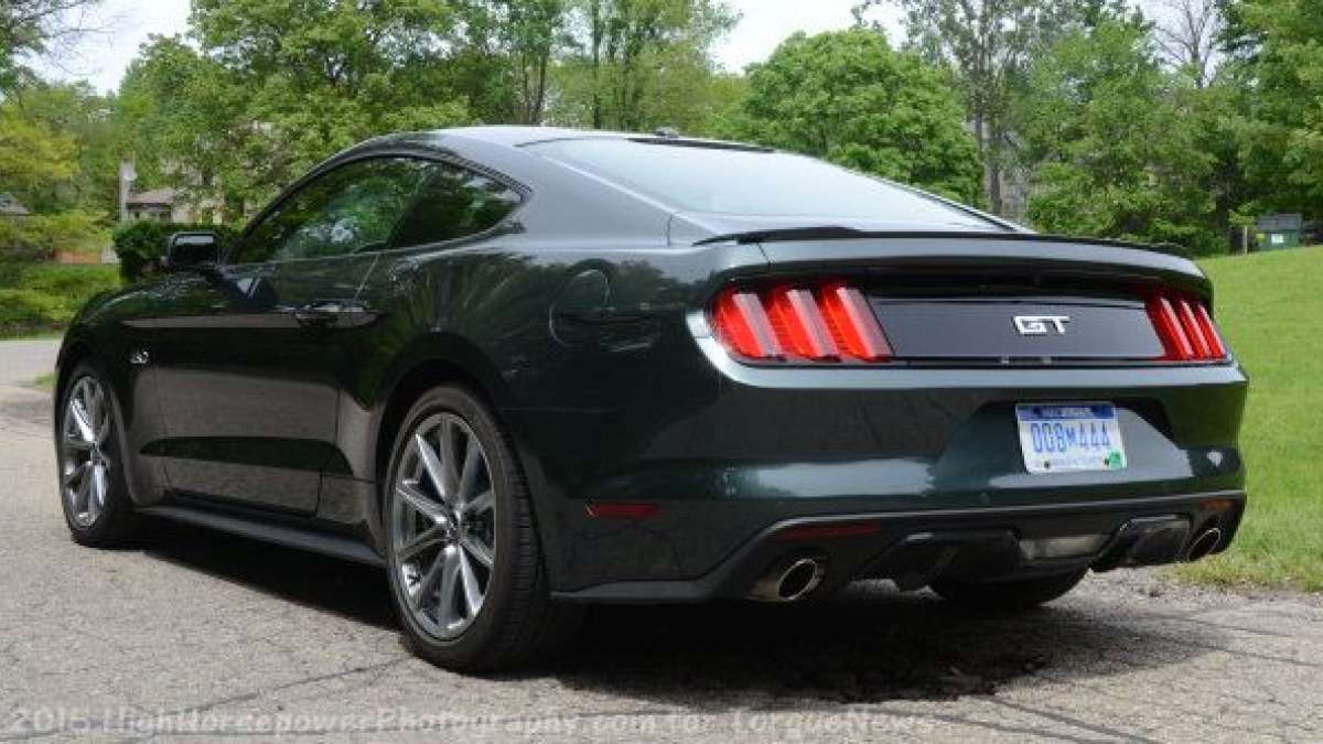 2015 mustang gt low rear