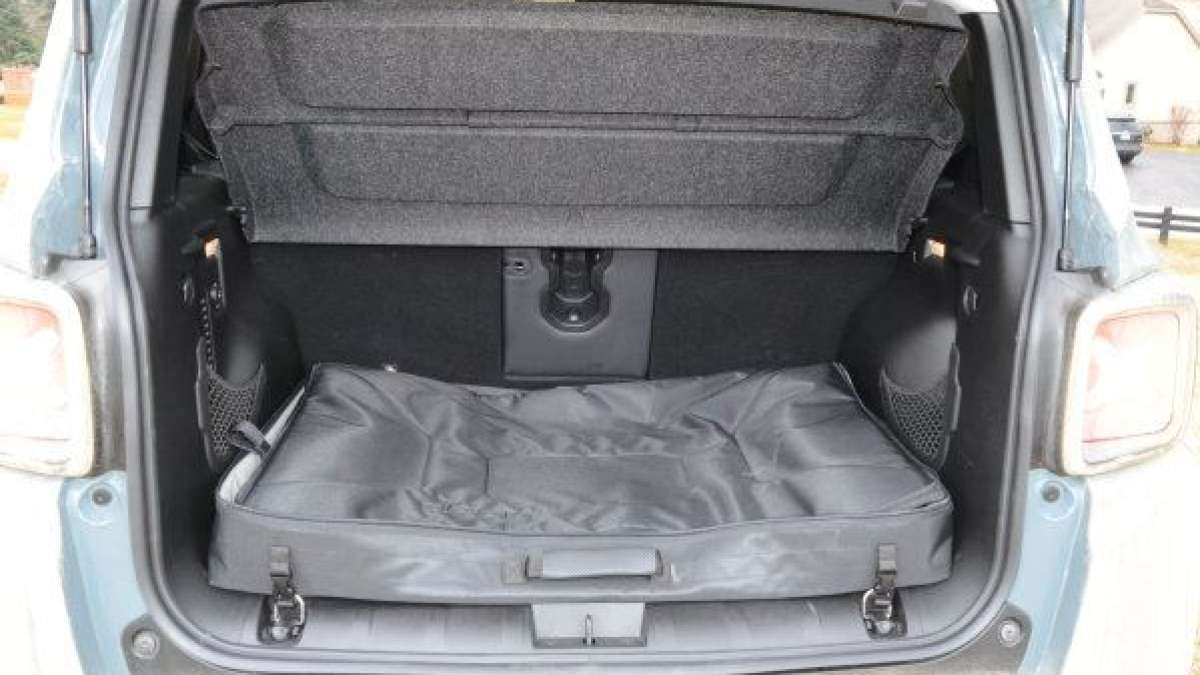 16 renegade cargo