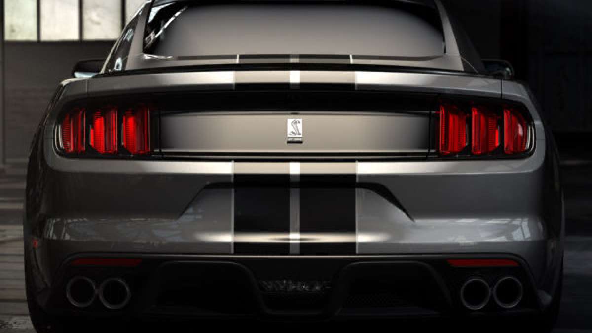gt350 rear end