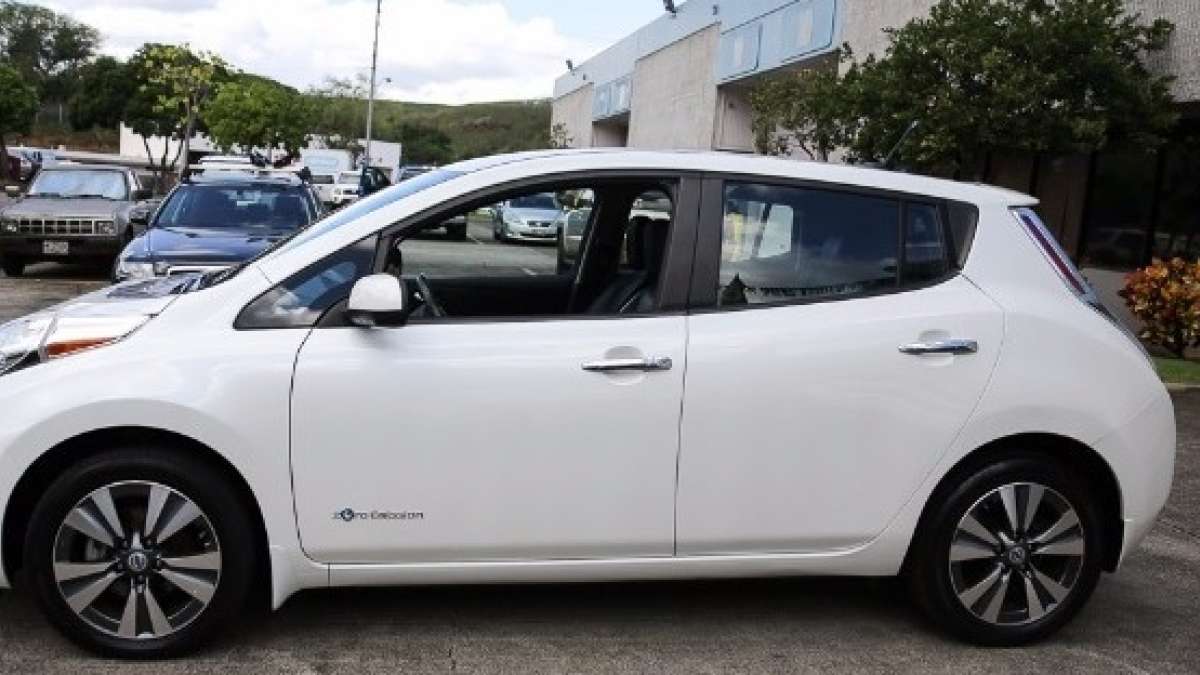 2013 Used Nissan Leaf for Sale