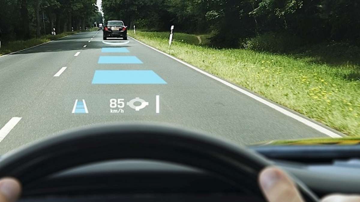 Heads-Up Display for Tesla