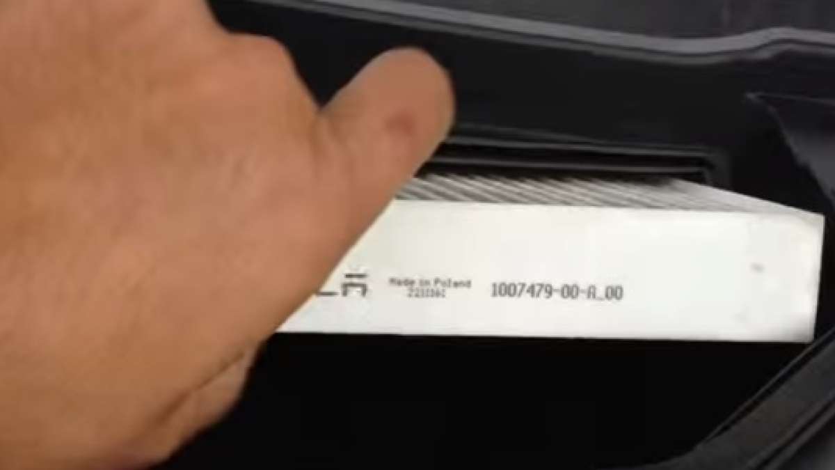 Tesla Model S Air Filter Replacement