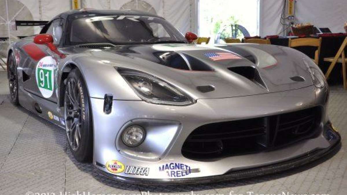 The new 2013 SRT Viper GTS-R