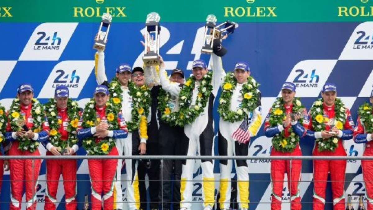 Corvette drivers celebrate