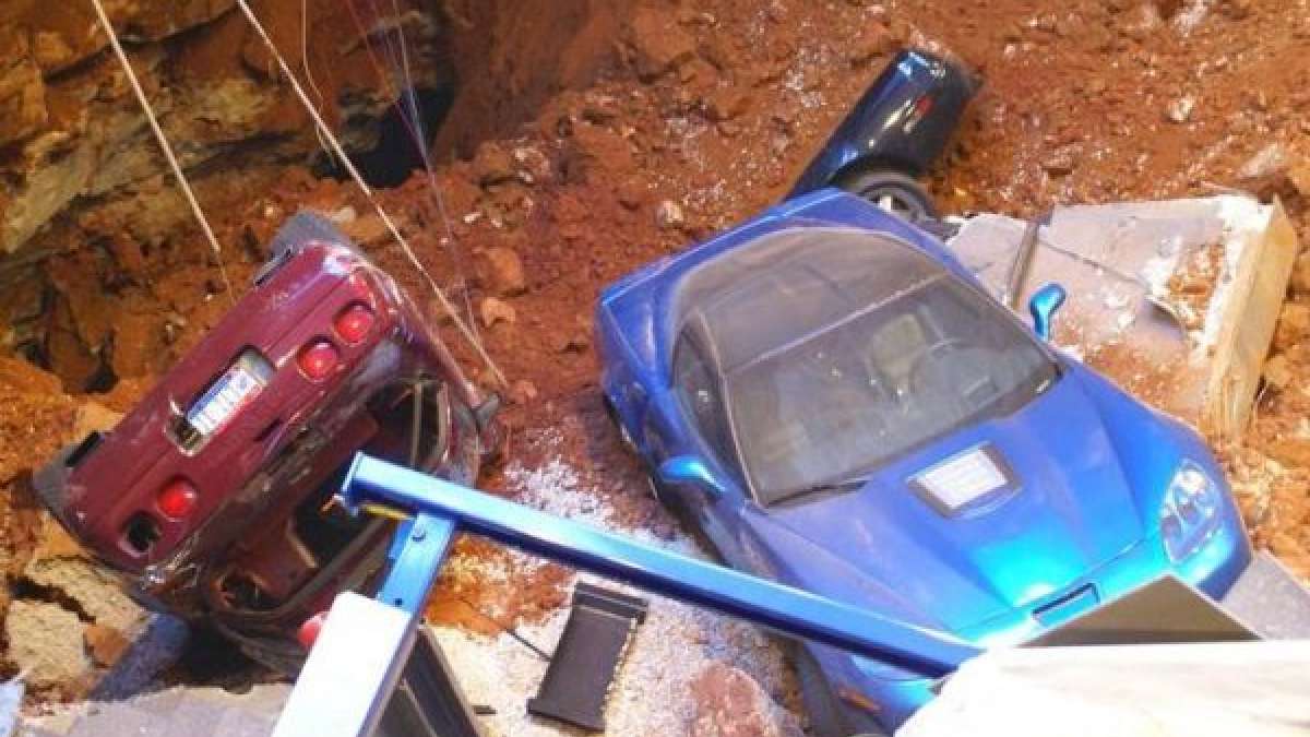 Sinkhole corvettes